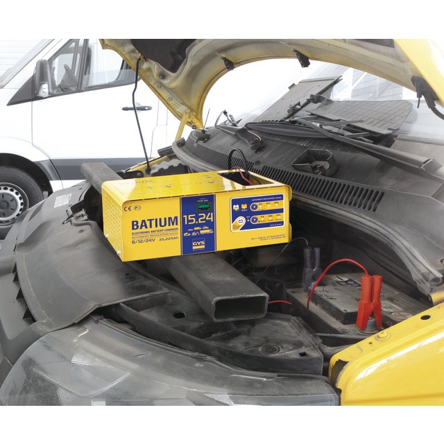 Chargeur de Batterie Batium 15.24 référence fournisseur 31368131